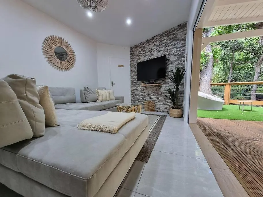 L'Ilet Paradise Pointe-Noire Vakantiehuis